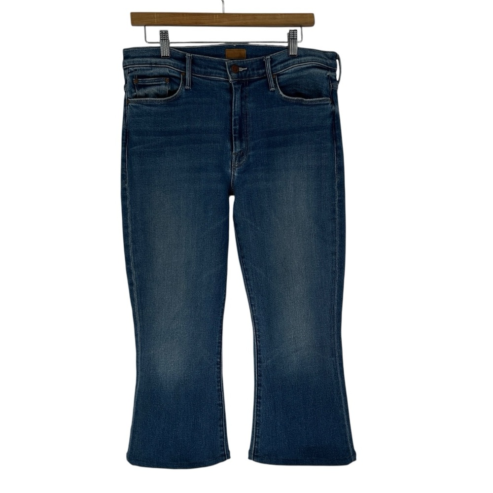 MOTHER The Weekender Women's Flare Jeans in Layover Wash Size 32 - Picture 5 of 16
